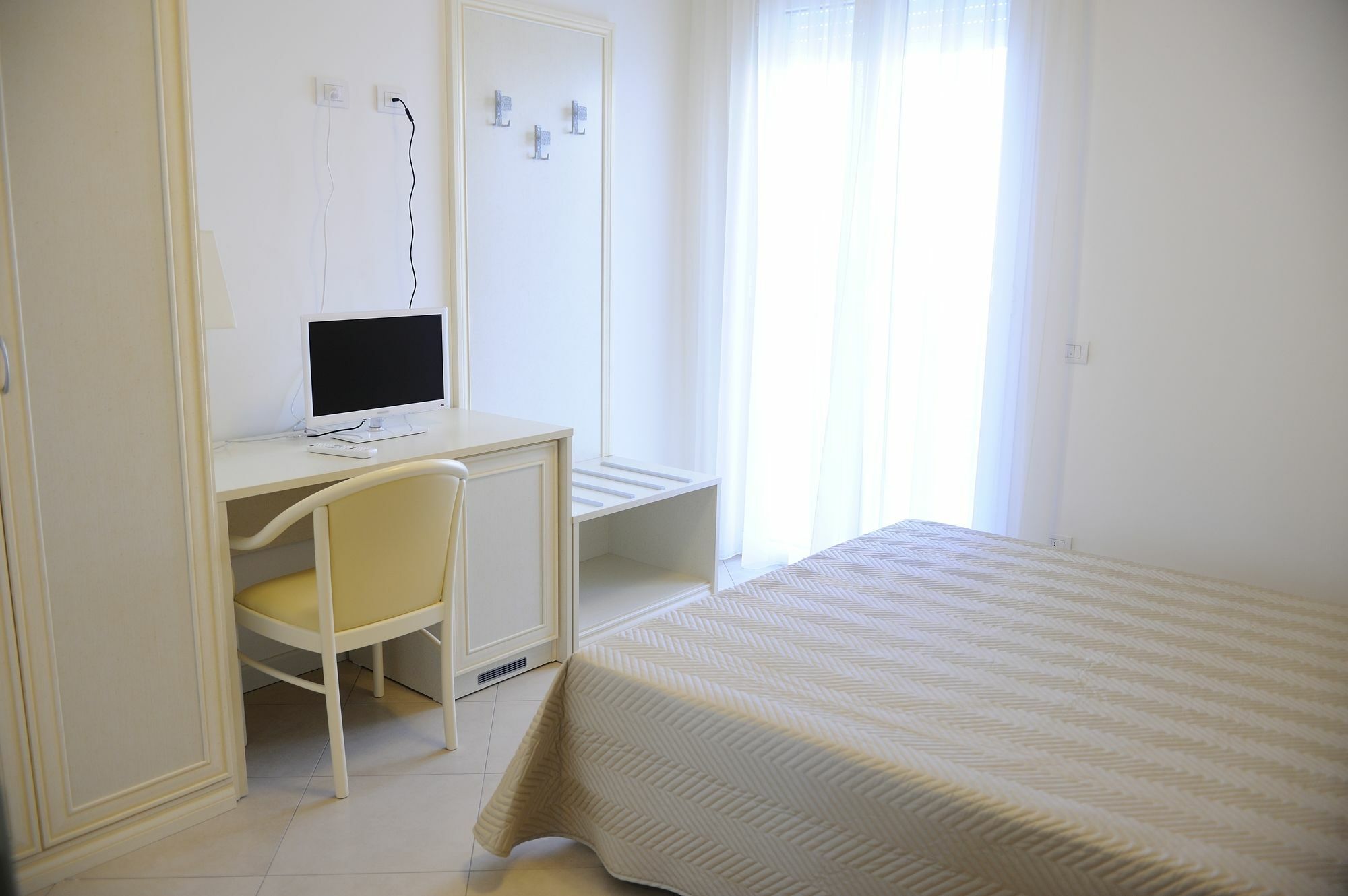 ריצ'יונה Residence Suite Smeraldo מראה חיצוני תמונה